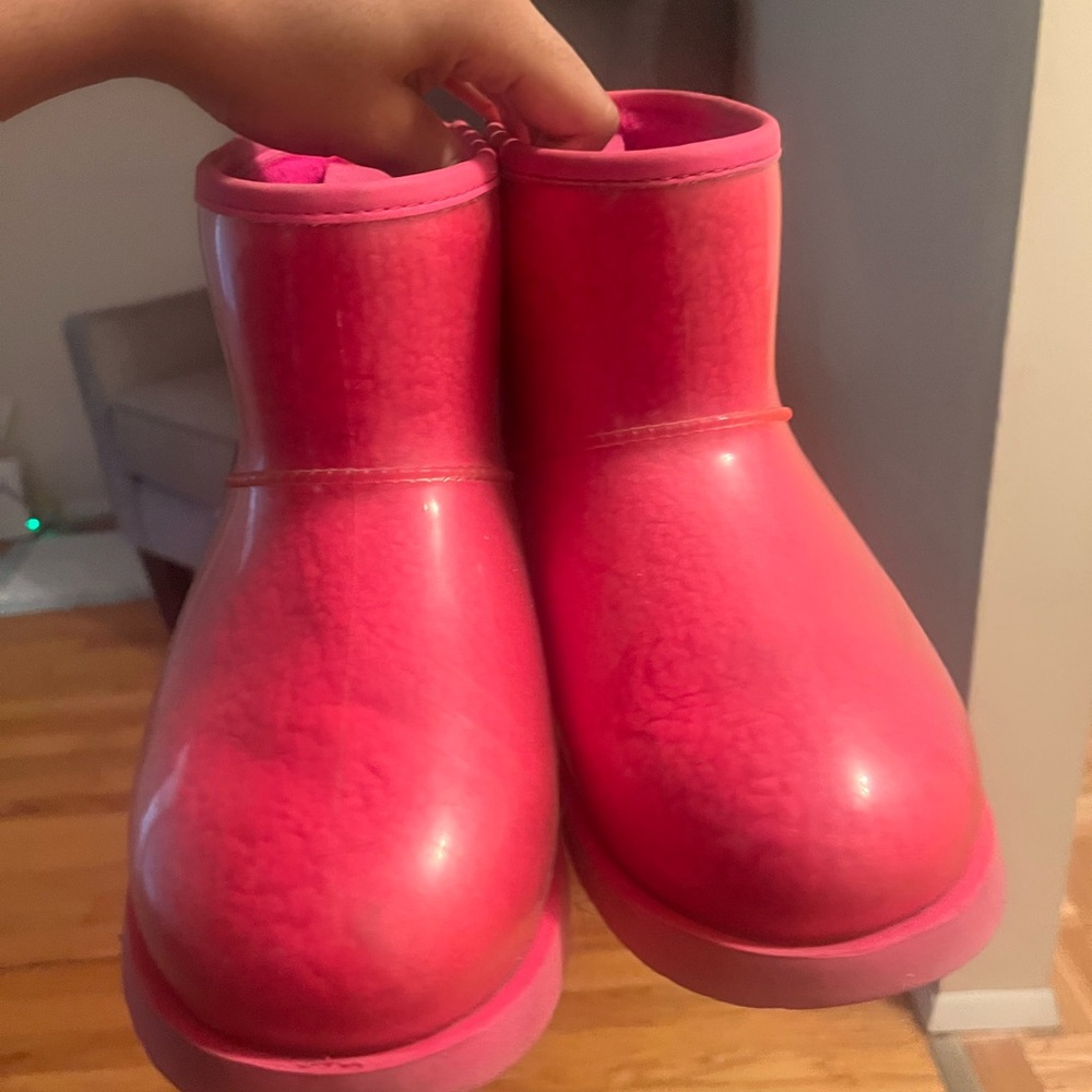 Pink ugg boots